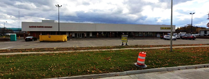 Hollywood Video - Southfield - 18217 W 10 Mile Rd (newer photo)